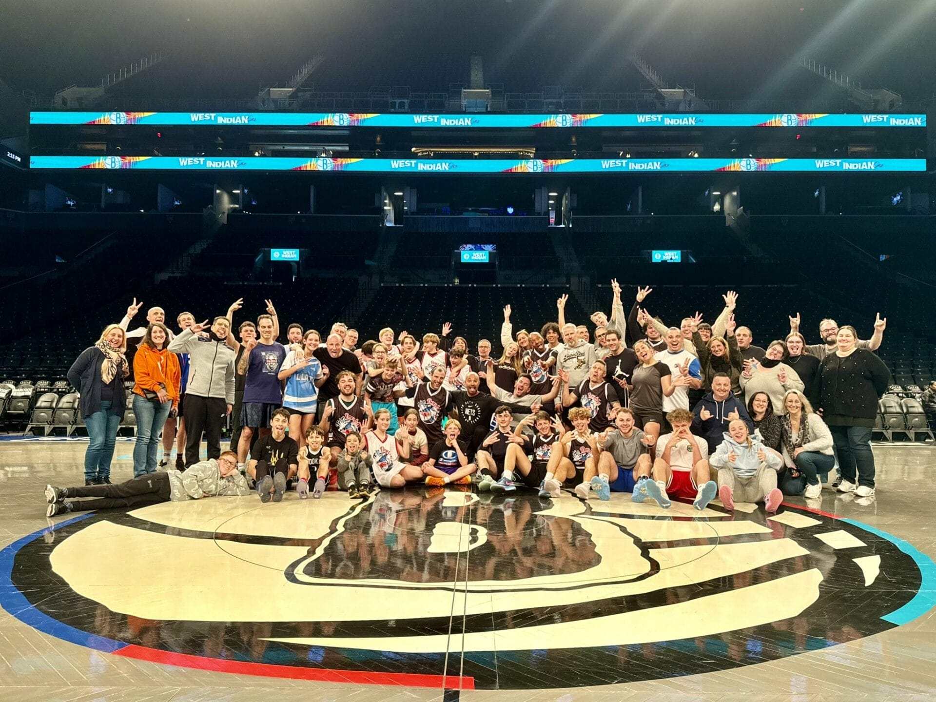 Groupe Trip Double sur le parquet des Brooklyn Nets au Barclays Center