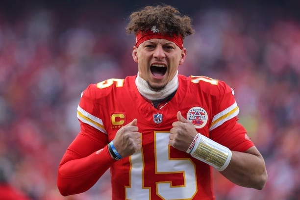 Patrick Mahomes, quarterback des Kansas City Chiefs, en action lors d’un match de NFL