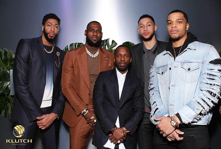 Rich Paul entouré de LeBron James, Anthony Davis, Ben Simmons et Miles Bridges, représentants Klutch Sports