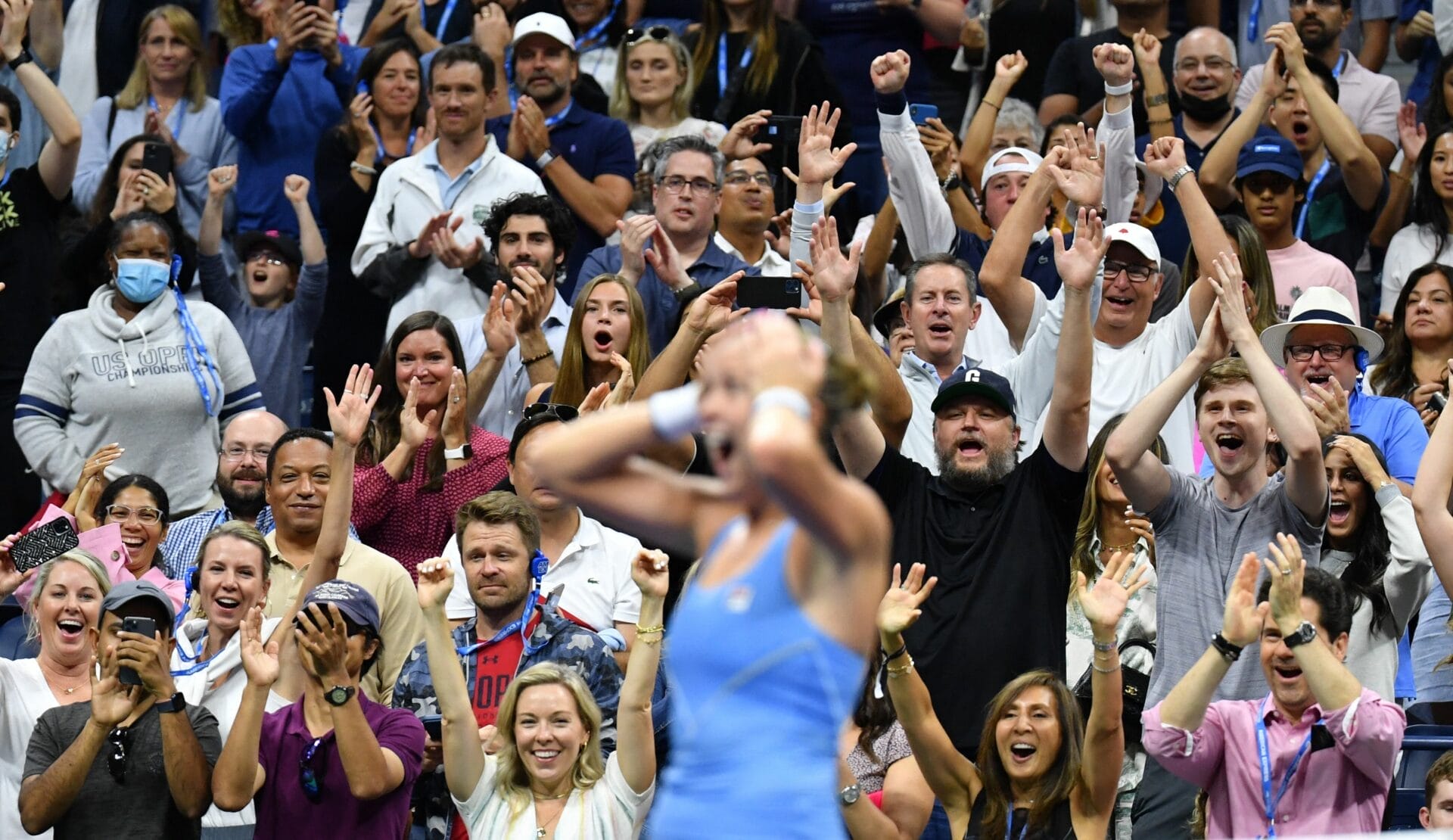 foule enthousiaste en tribunes lors d’un match de l’US Open à New York