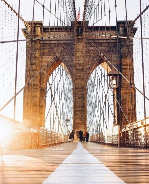 Photo du Brooklyn Bridge avec vue sur Manhattan – @mattbrk