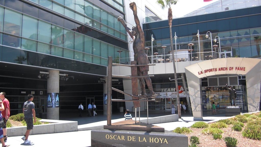 Statue de Oscar De La Hoya à la Crypto.com Arena