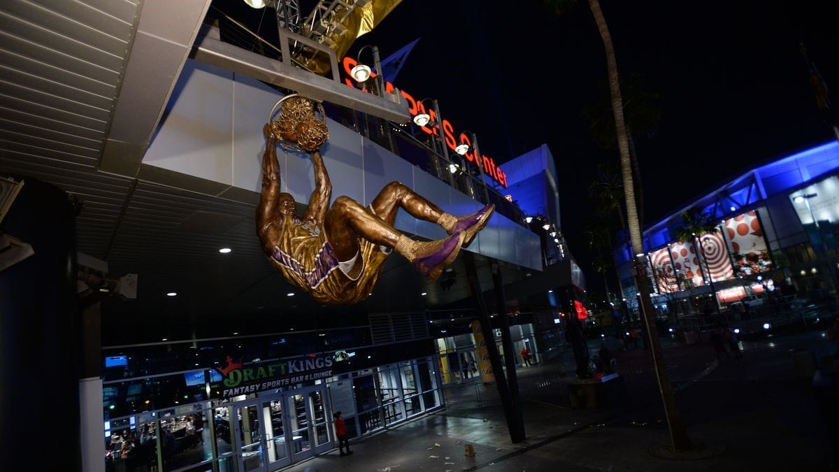 Statue de Shaquille O'Neal à la Crypto.com Arena
