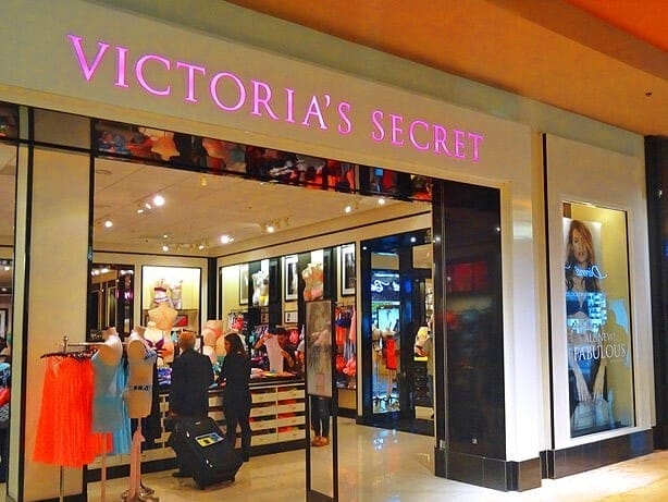 Tienda Victoria&rsquo;s Secret dentro del Dolphin Mall de Miami.