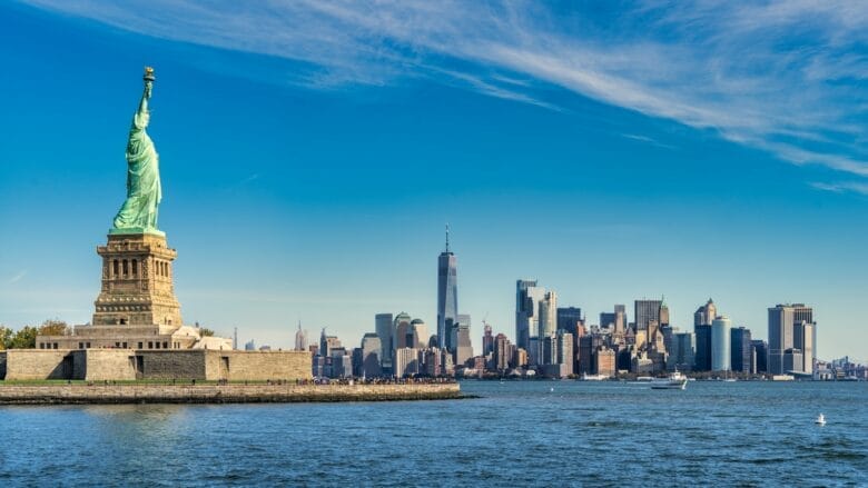 Statue de la Liberté et la Skyline de NEw York