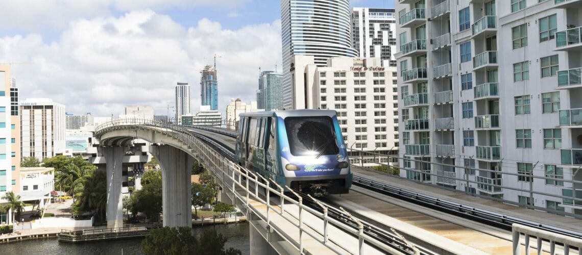 numerisation-tgl-miami-good-neighborhood-downtown-insertmetromover